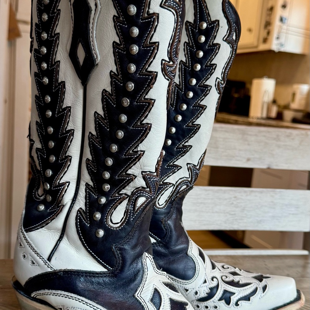 Corral black and white boots